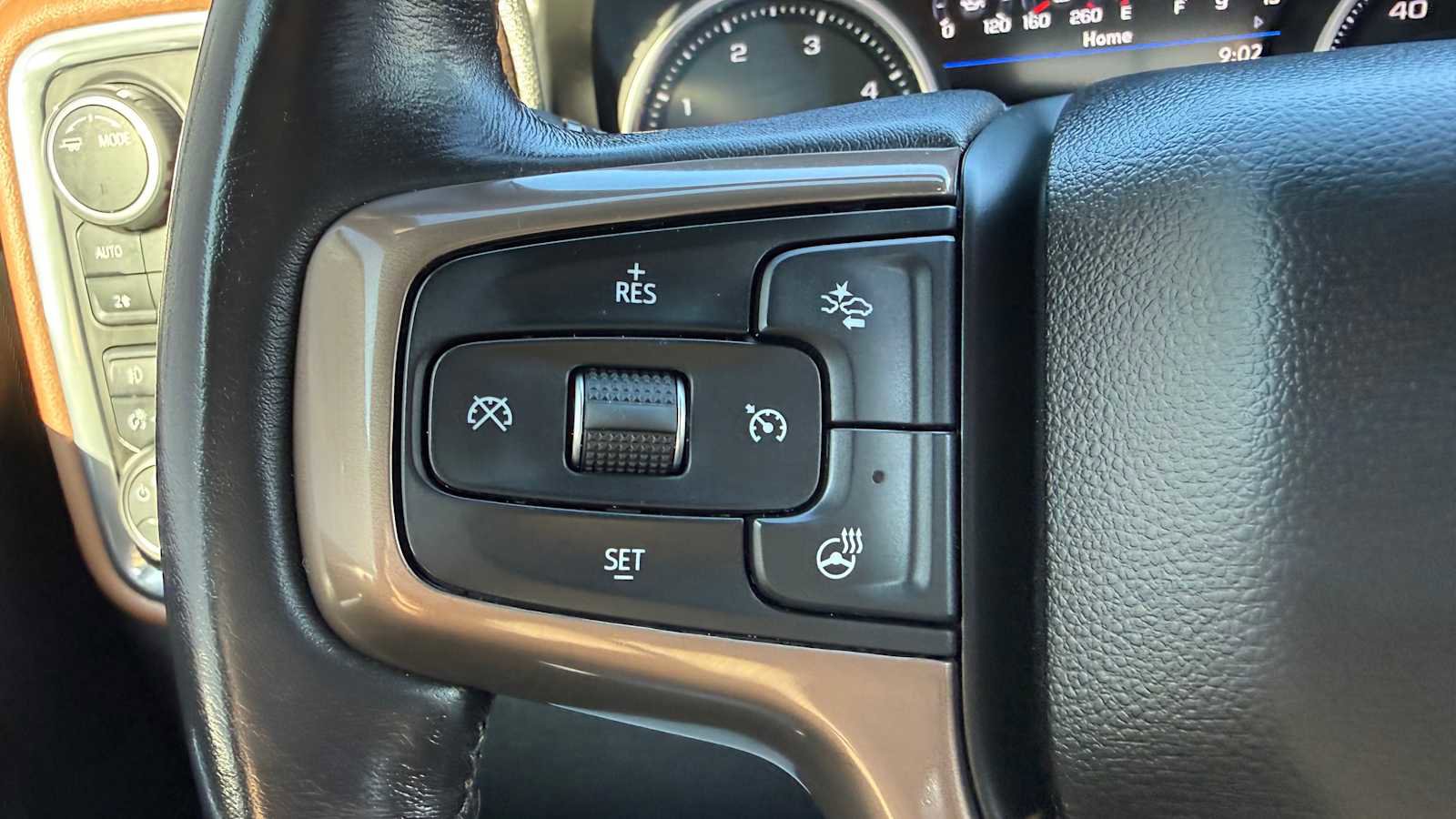 Used 2021 Chevrolet Silverado 3500 High Country AWD/4WD image 15