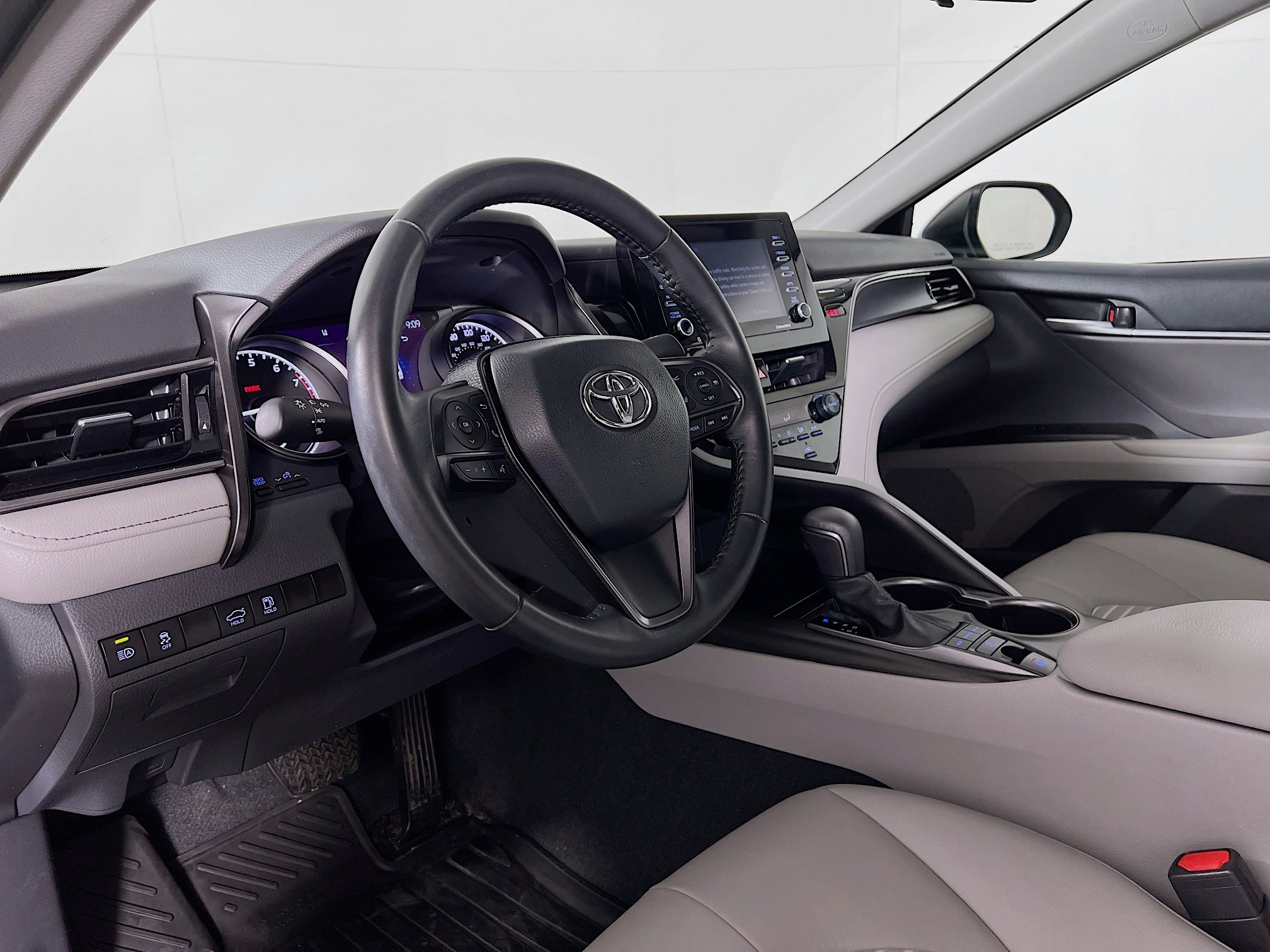 Certified 2024 Toyota Camry SE image 9