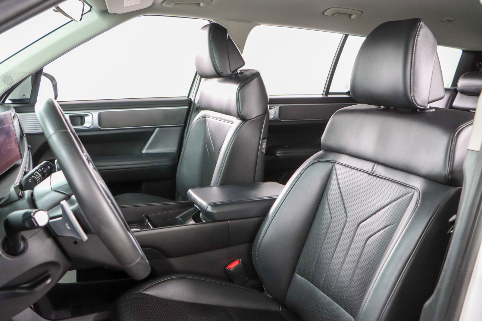 Used 2024 Hyundai Santa Fe SEL image 24