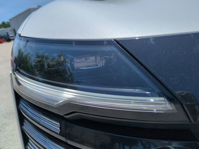 Used 2025 Nissan Kicks SV FWD image 10
