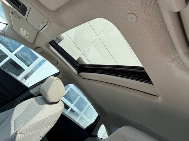 Used 2023 Honda Accord EX image 8