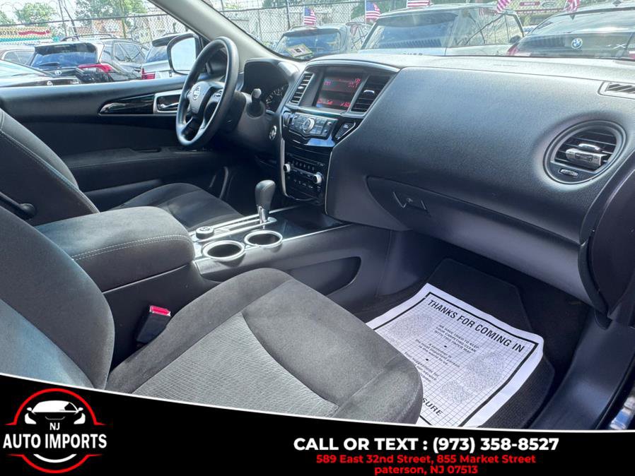 Used 2015 Nissan Pathfinder S image 17