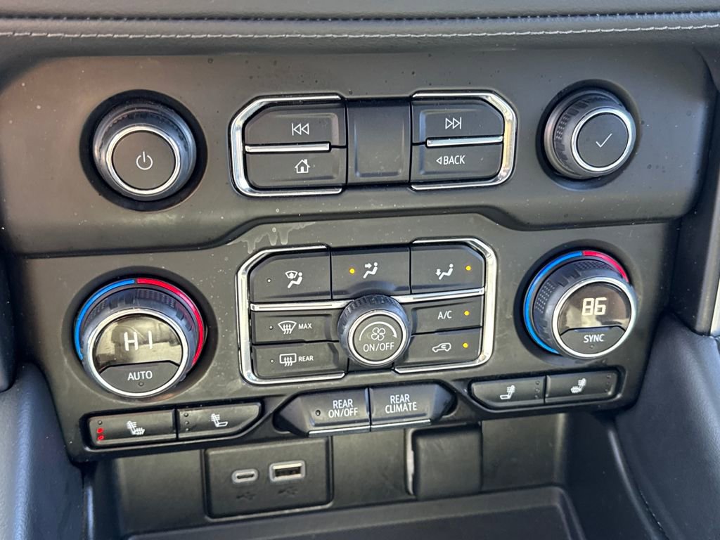 Used 2024 Chevrolet Tahoe LT image 21