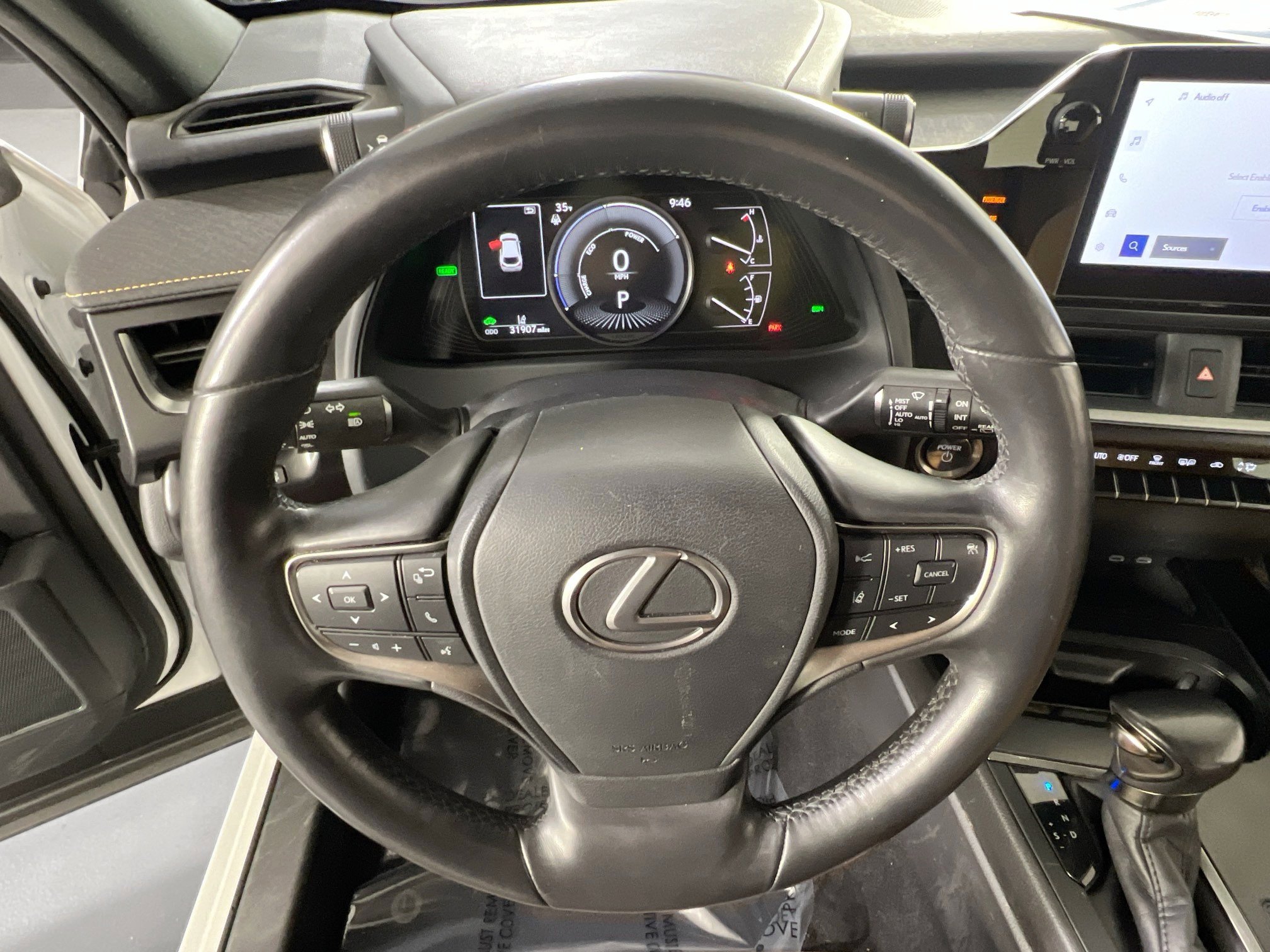 Used 2023 Lexus UX 250h AWD w/ Premium Package image 11