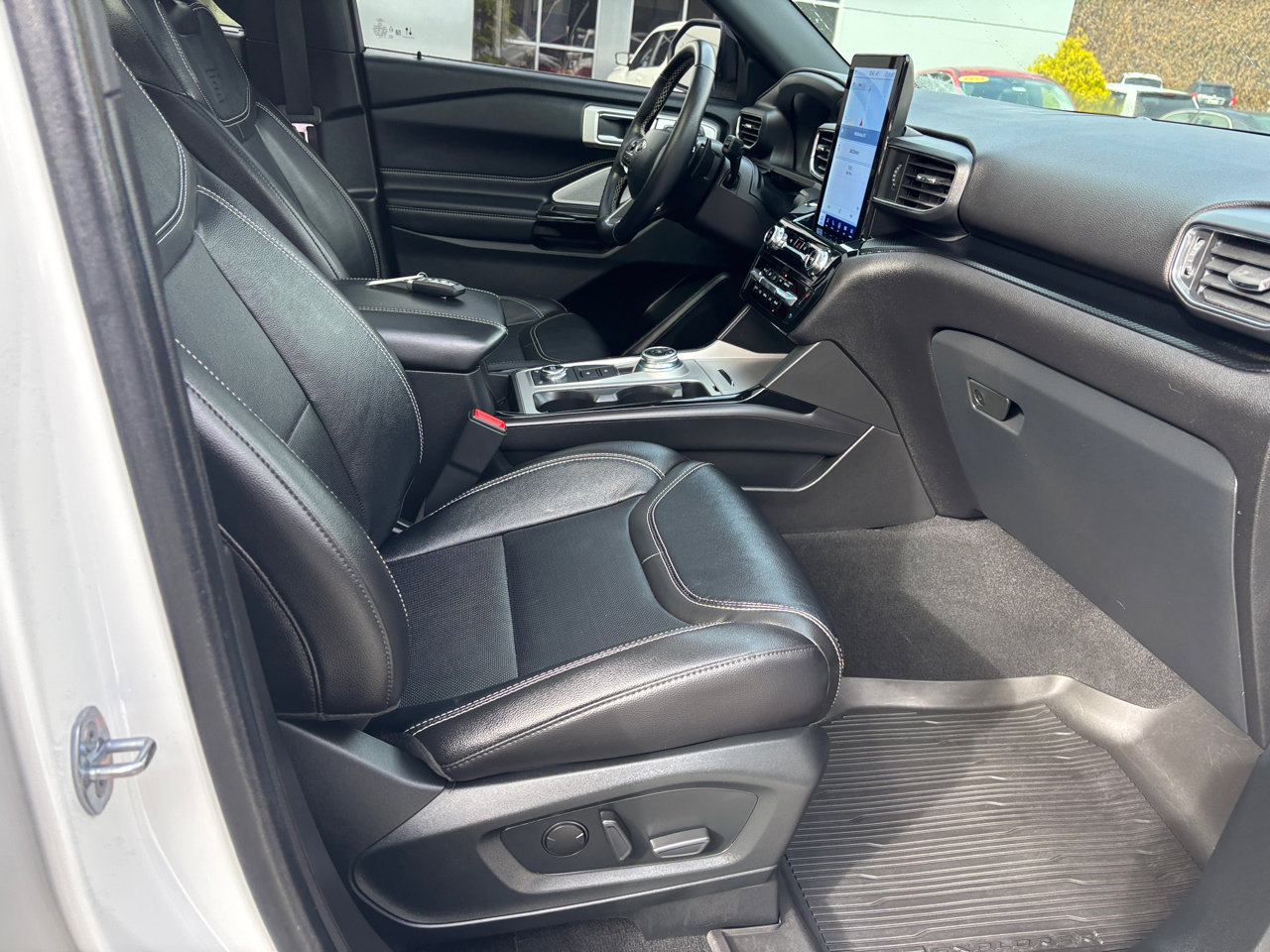 Used 2023 Ford Explorer ST w/ Equipment Group 401A image 17