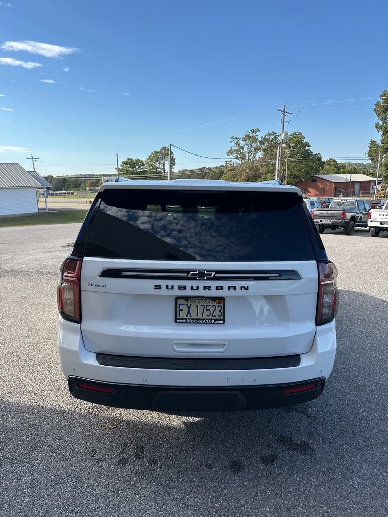 Used 2024 Chevrolet Suburban Z71 w/ Luxury Package image 6