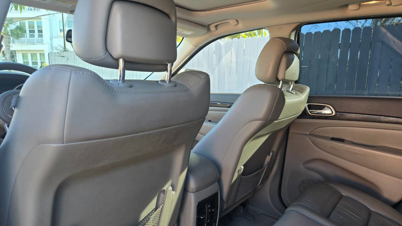 Used 2012 Jeep Grand Cherokee Laredo RWD image 11