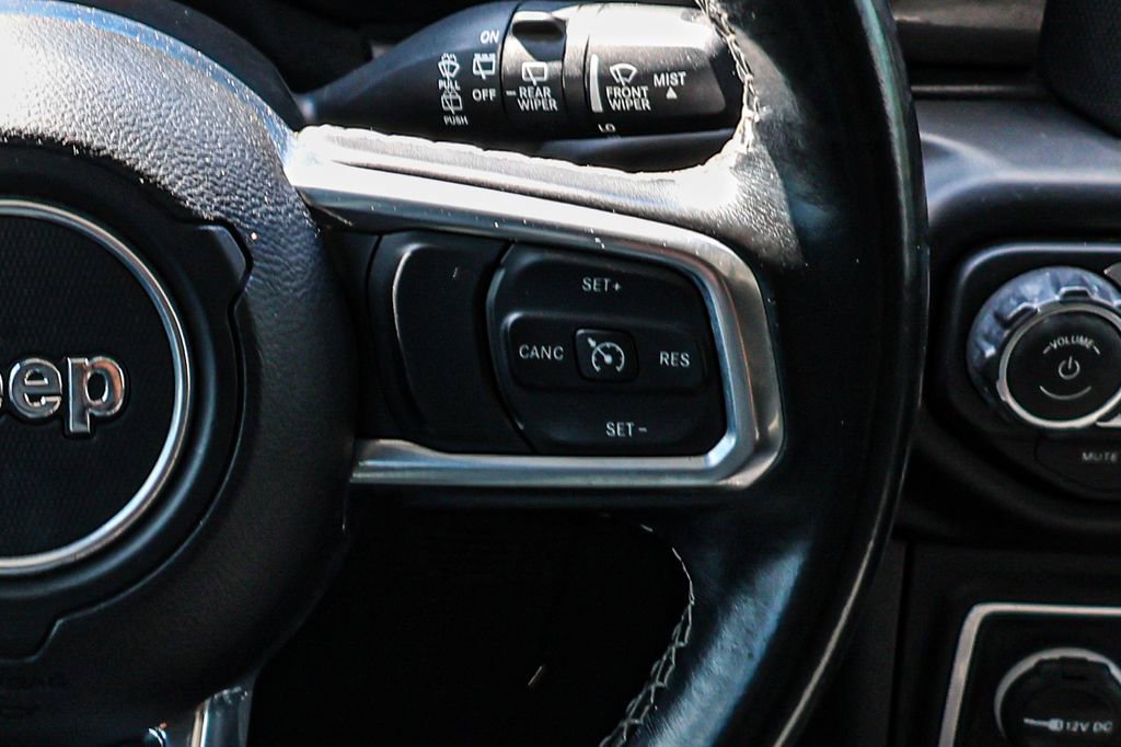 Used 2021 Jeep Wrangler Unlimited Sahara image 31