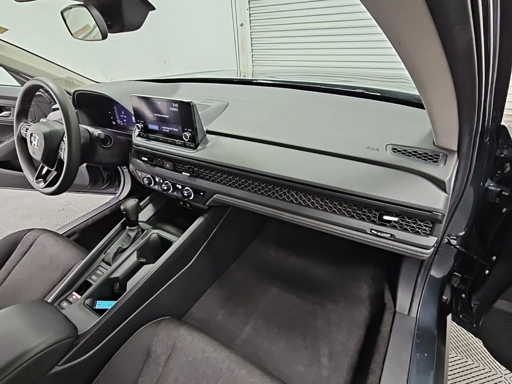 Used 2024 Honda Accord EX image 33
