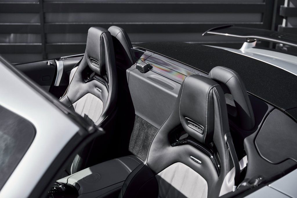 Used 2020 Mercedes-Benz AMG GT R image 23
