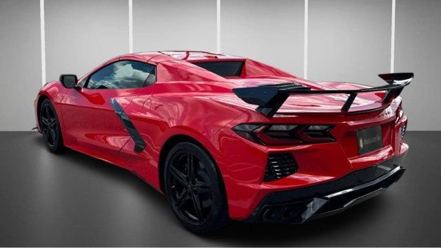 Used 2026 Chevrolet Corvette Stingray Preferred Conv w/ 2LT RWD image 2