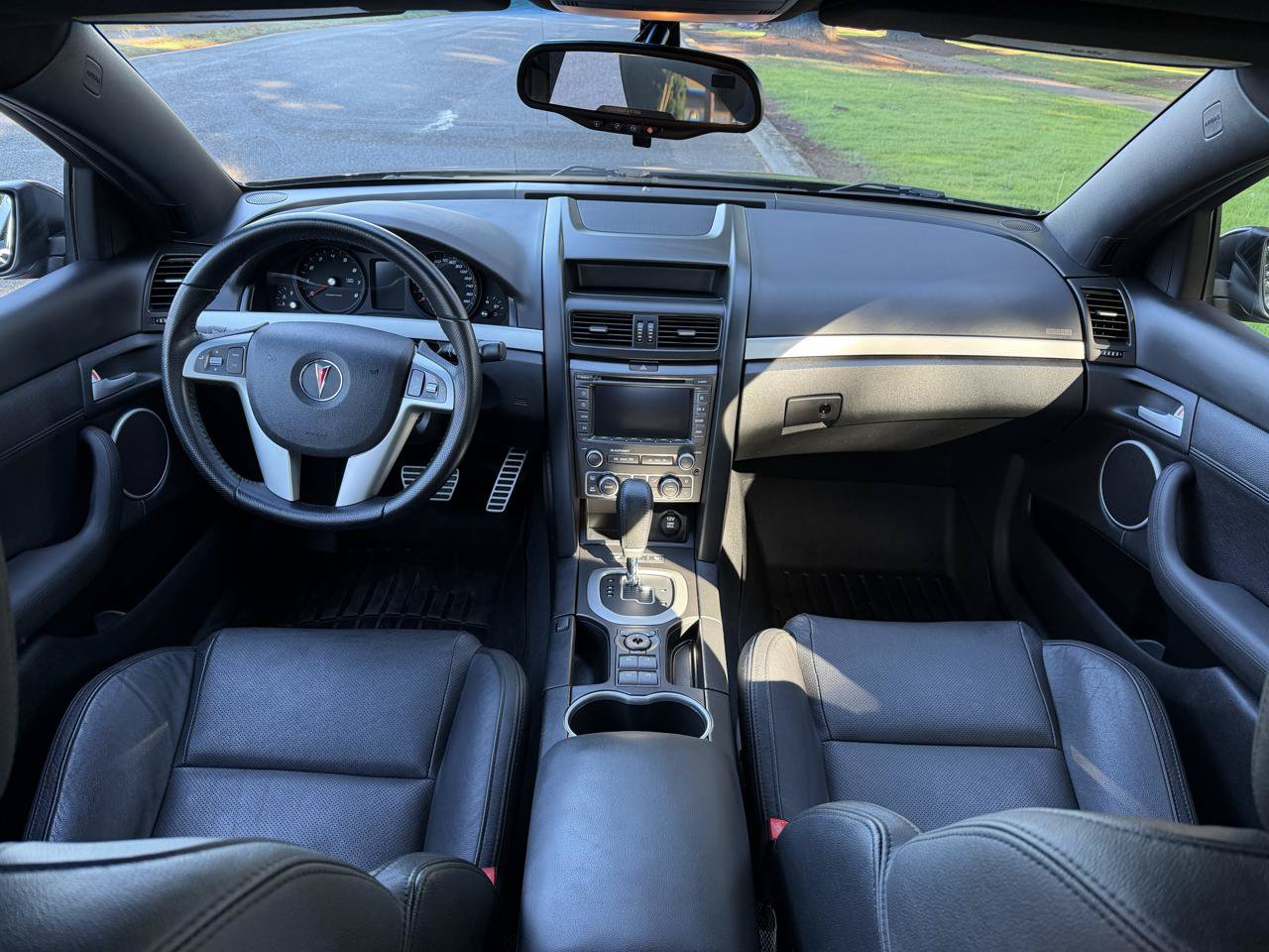 Used 2009 Pontiac G8 GT w/ Premium Package RWD image 24