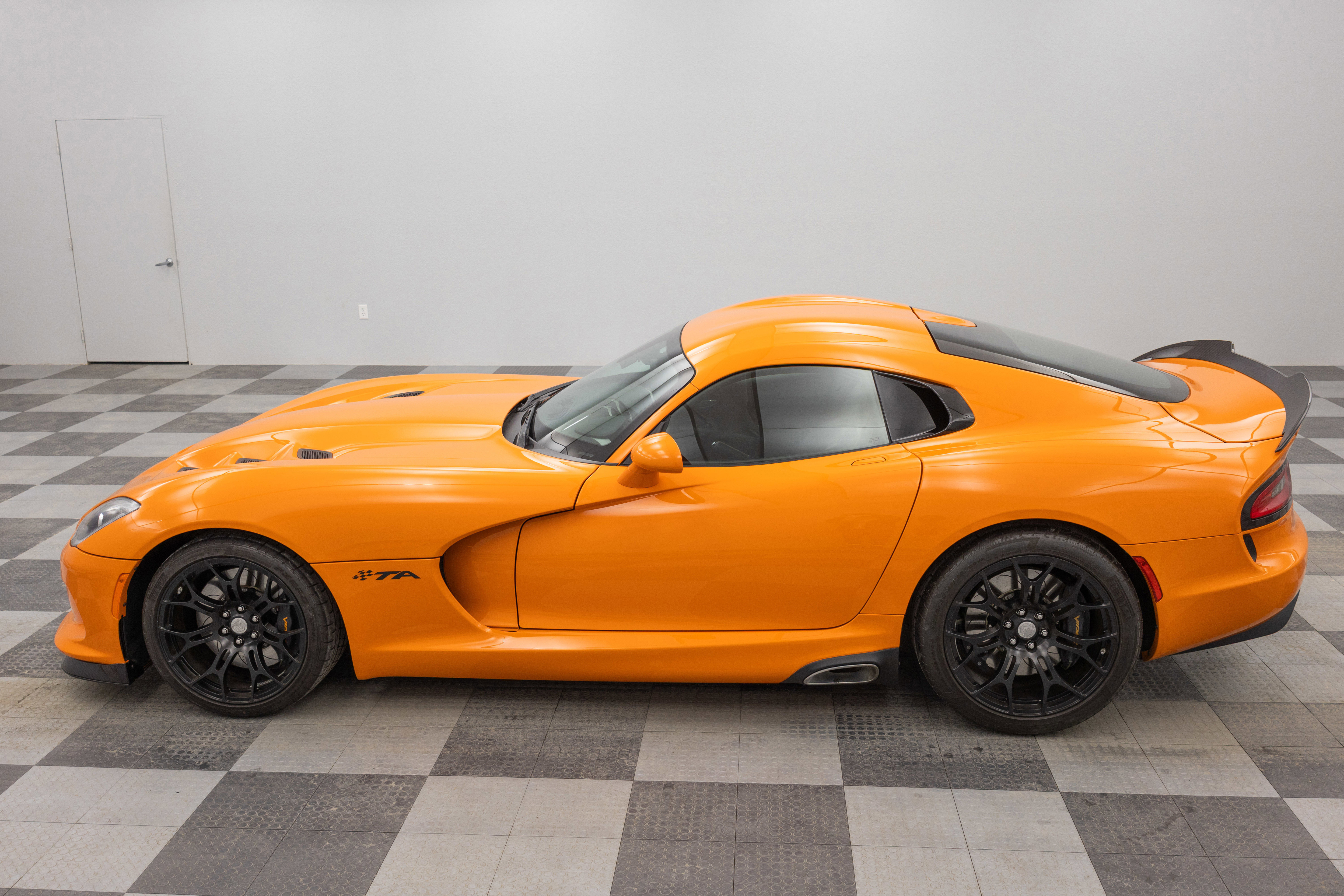 Used 2014 SRT Viper SRT-10 image 10