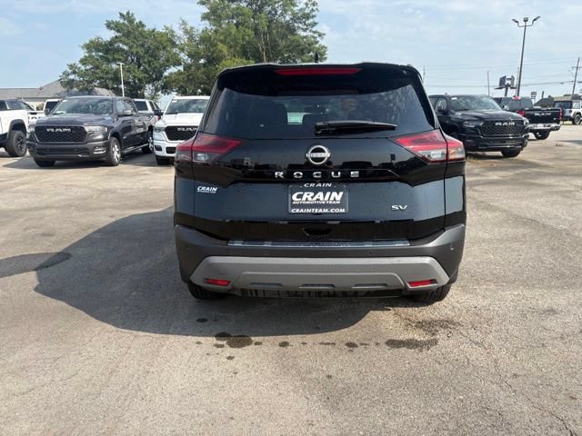 Used 2023 Nissan Rogue SV FWD image 6