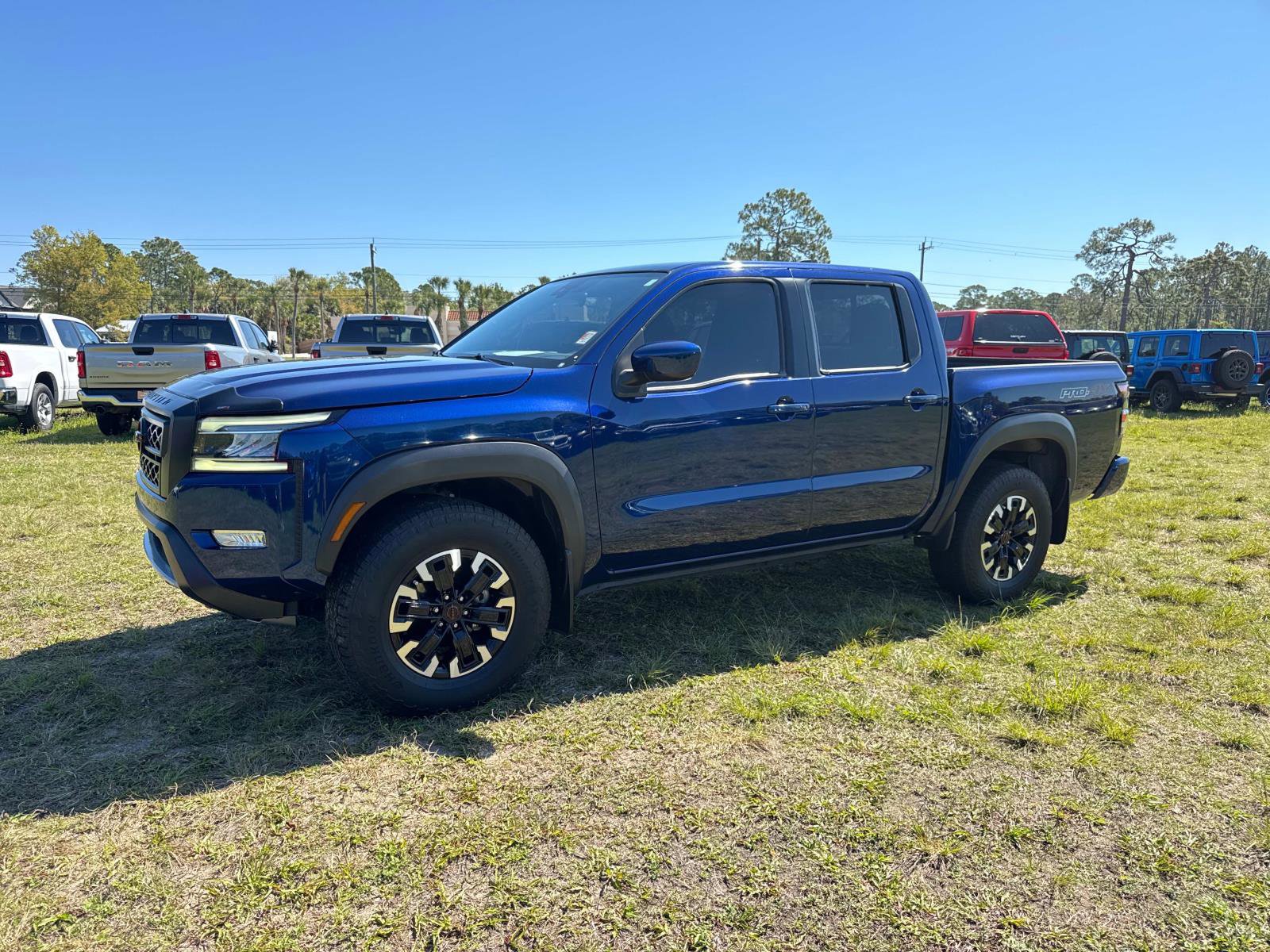 Used 2023 Nissan Frontier PRO-4X w/ Technology Package image 7