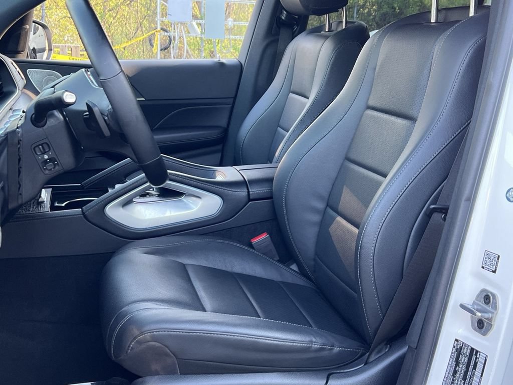 Used 2023 Mercedes-Benz GLS 450 4MATIC w/ AMG Line Exterior image 11