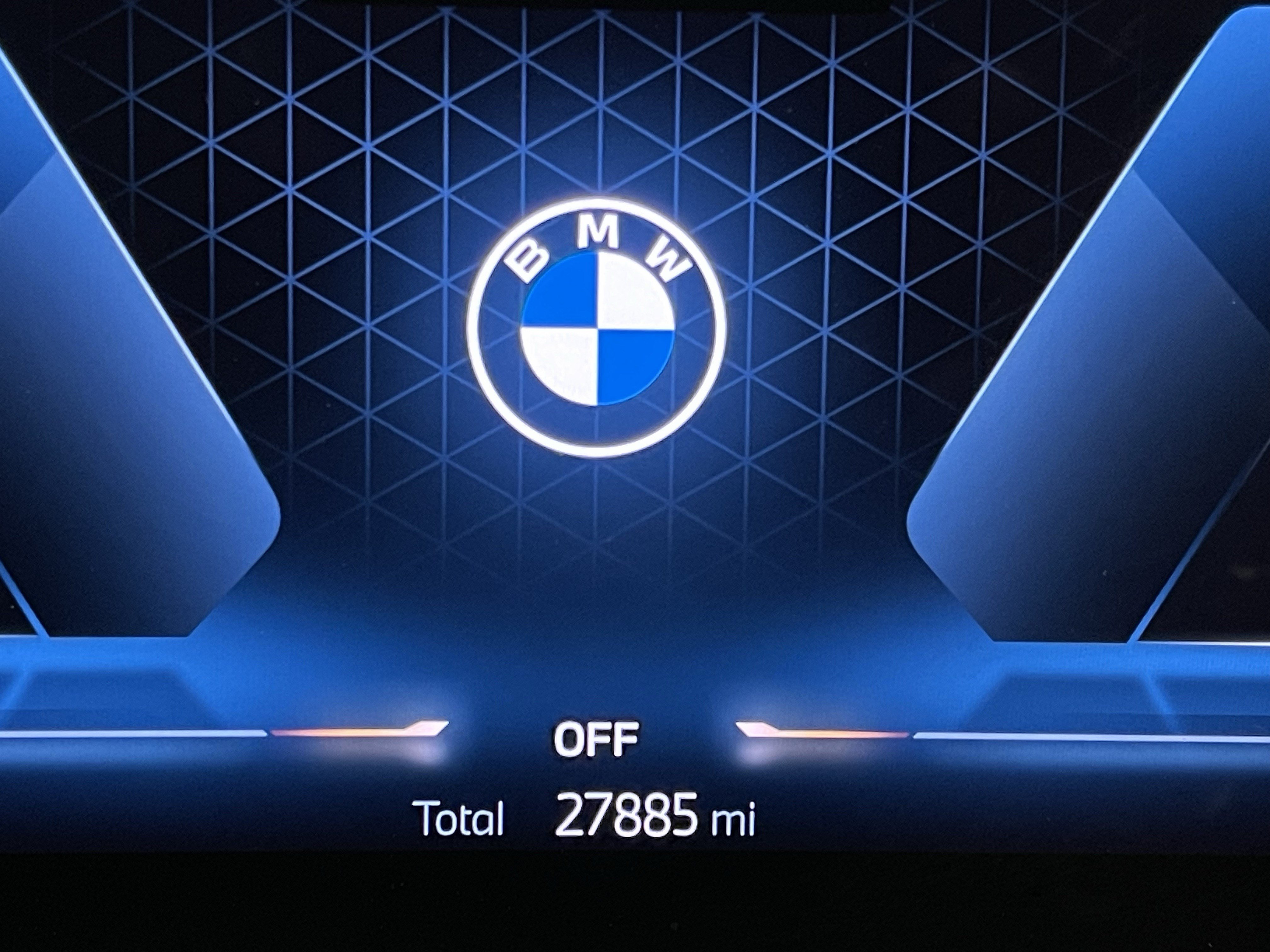 Certified 2023 BMW 330i xDrive Sedan w/ Premium Package AWD/4WD image 21