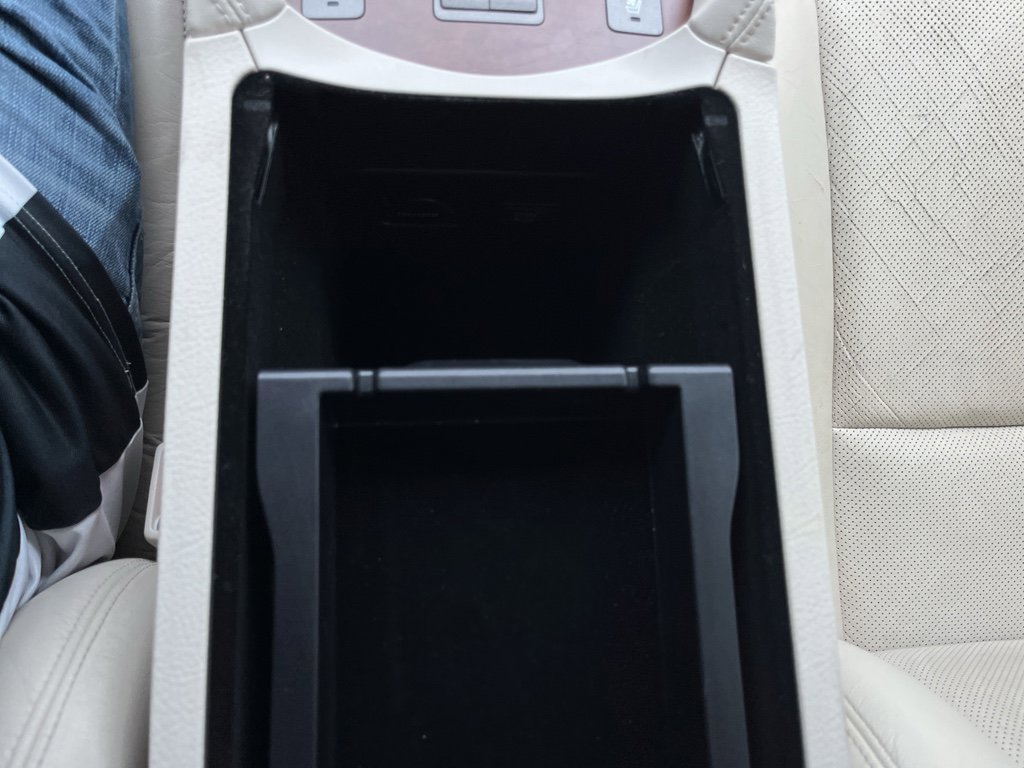 Used 2011 Lexus LS 460 w/ Comfort Pkg image 23