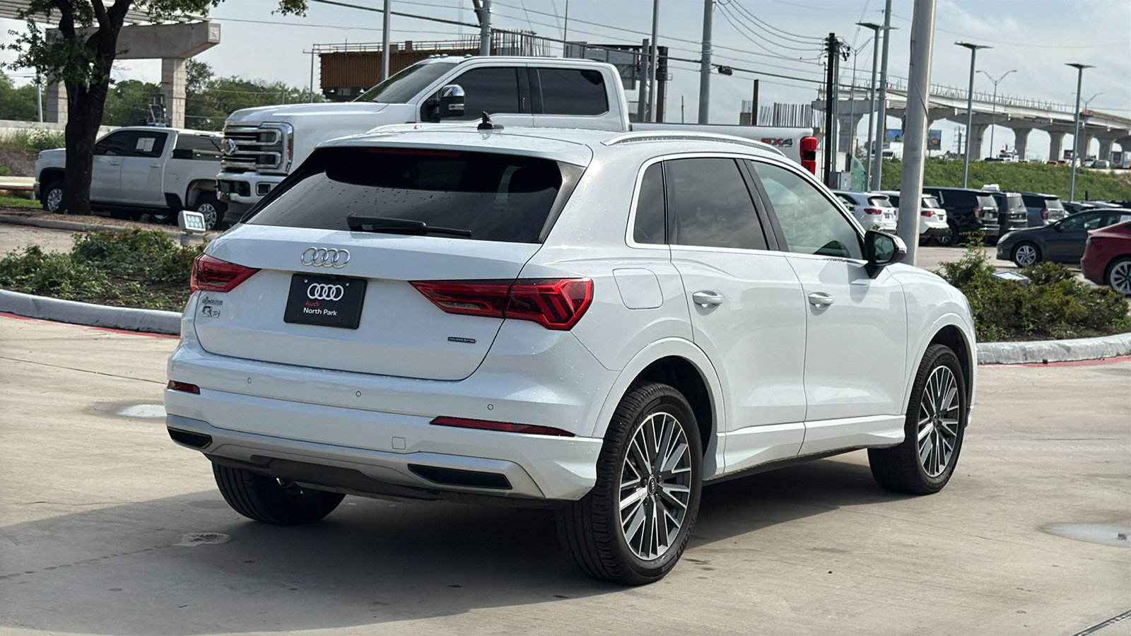 Used 2021 Audi Q3 2.0T Premium AWD/4WD image 7