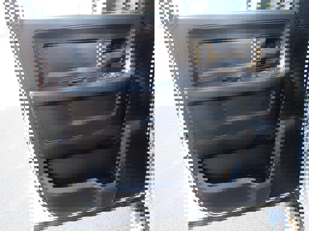 New 2022 RAM 3500 Tradesman w/ Chrome Appearance Group image 22