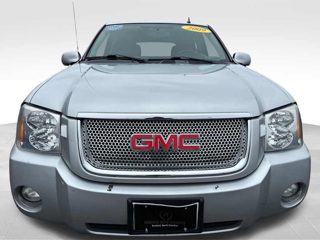 Used 2009 GMC Envoy Denali image 10