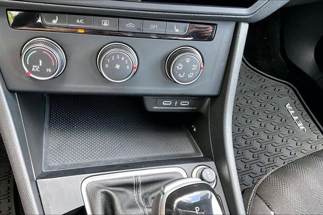 Certified 2024 Volkswagen Jetta Sport FWD image 28