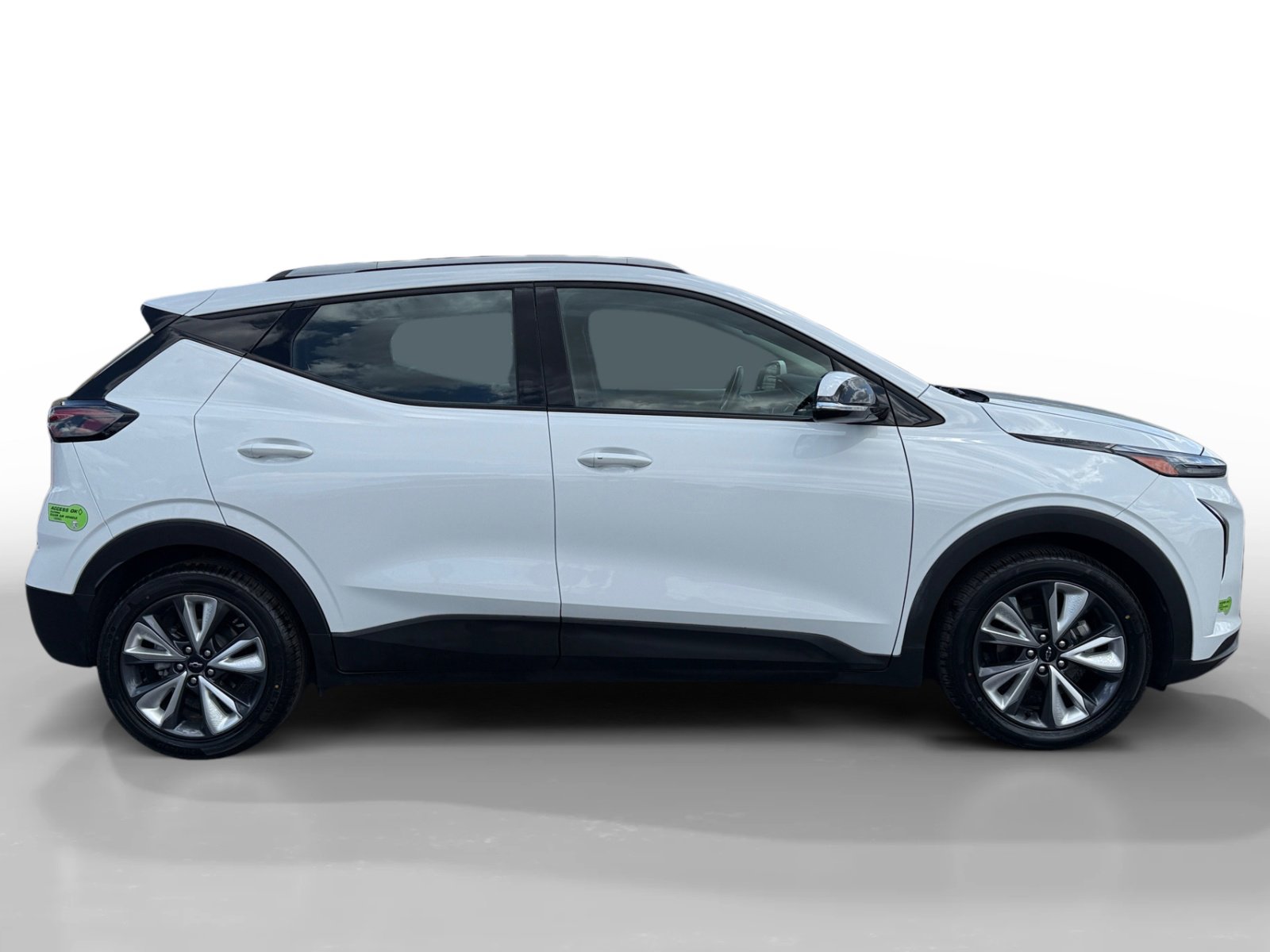 Used 2022 Chevrolet Bolt EUV LT w/ Convenience Package FWD image 6