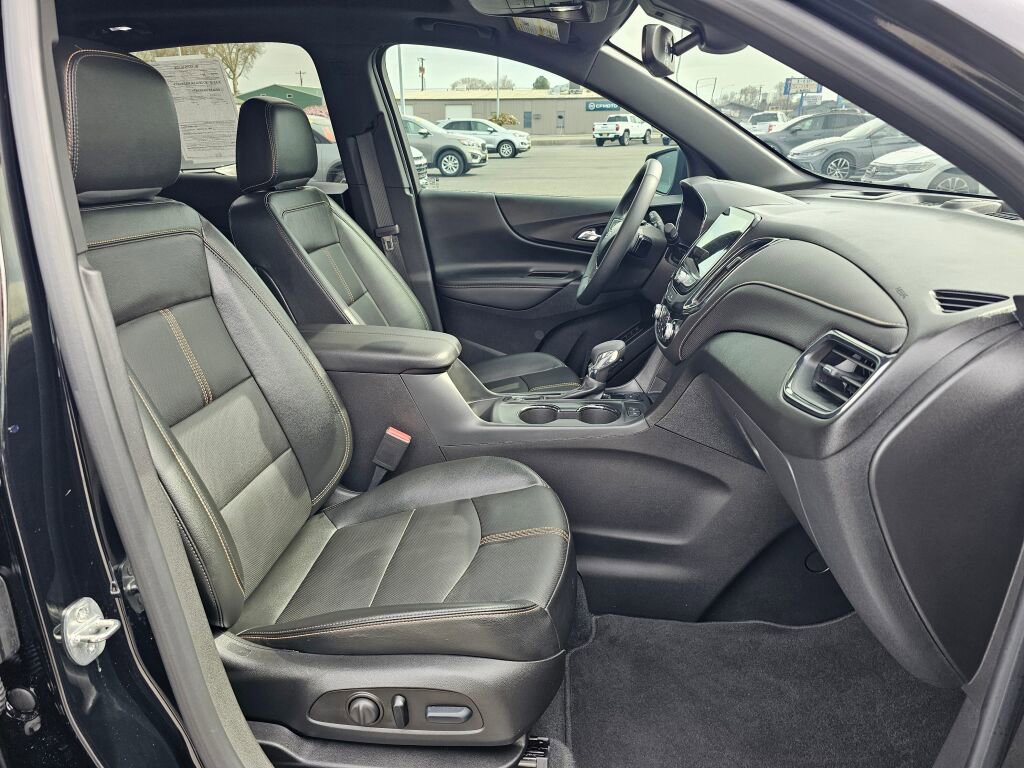 Used 2024 Chevrolet Equinox Premier image 15
