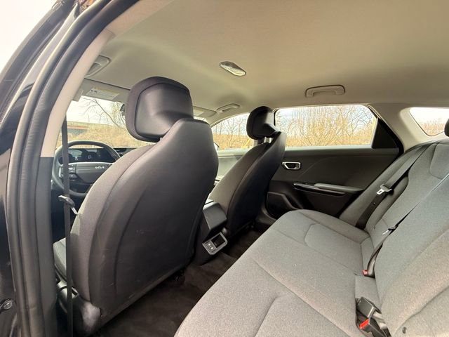 Used 2025 Kia K4 LXS image 17