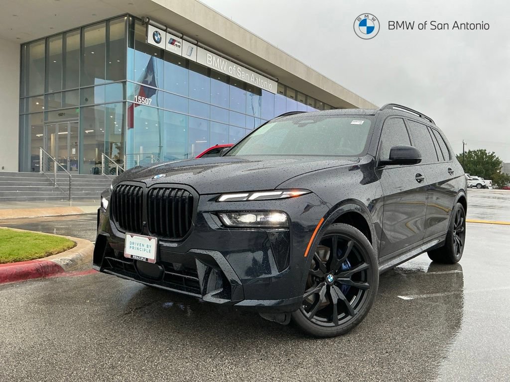 Certified 2026 BMW X7 xDrive40i w/ M Sport Package AWD/4WD image 1