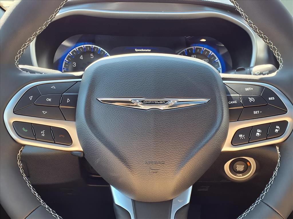 New 2026 Chrysler Pacifica Select FWD image 20