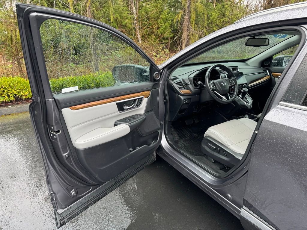Used 2019 Honda CR-V Touring image 5