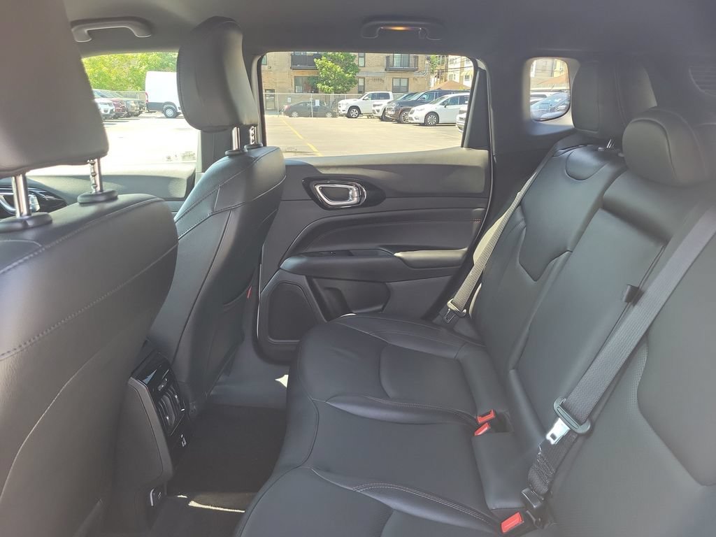 Certified 2025 Jeep Compass Trailhawk w/ Trailhawk Elite Group AWD/4WD image 10