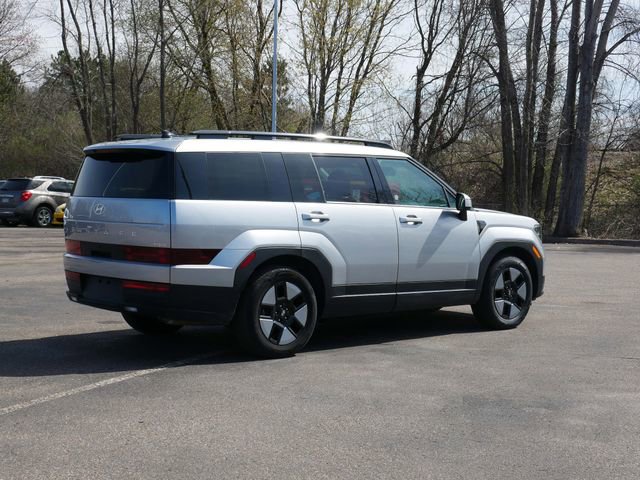 Used 2025 Hyundai Santa Fe SEL FWD image 5