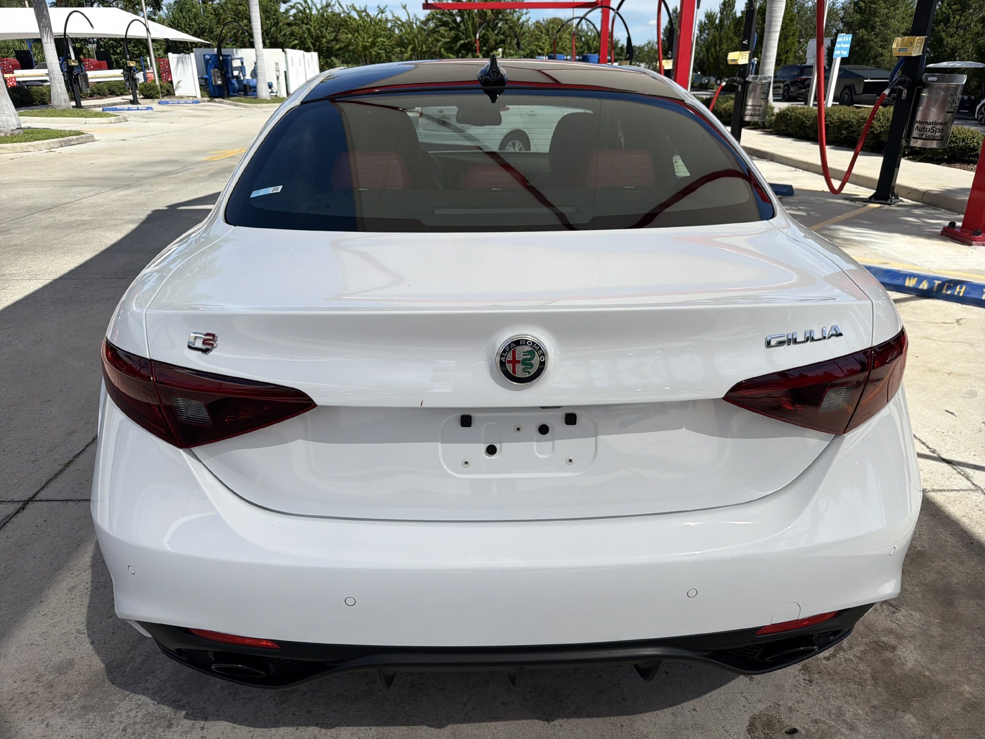 Used 2022 Alfa Romeo Giulia Veloce RWD image 5