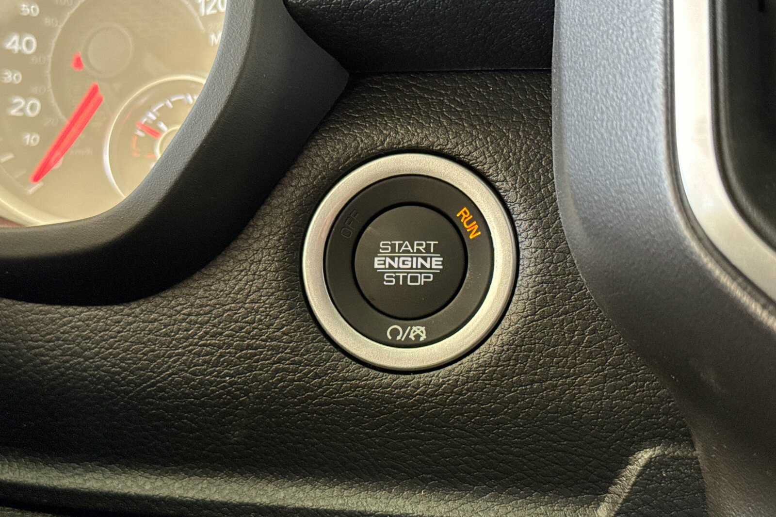 New 2026 RAM 1500 Express AWD/4WD image 18