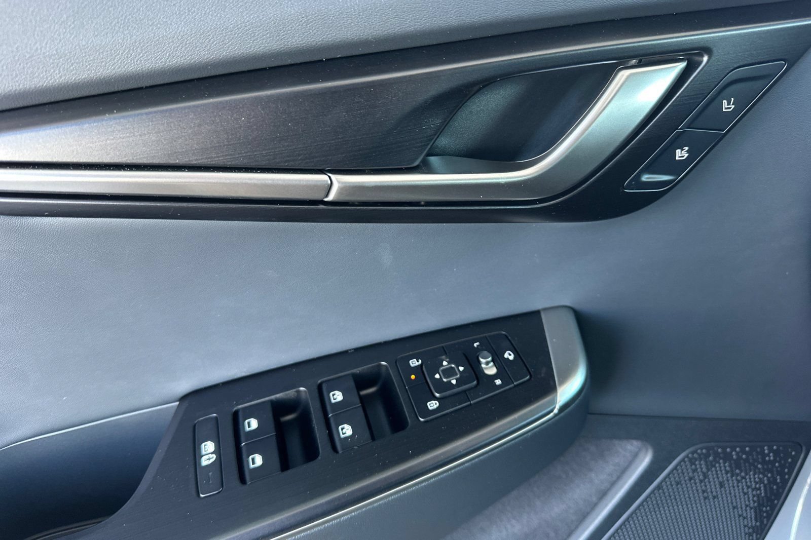 New 2026 Kia EV6 Wind RWD image 11
