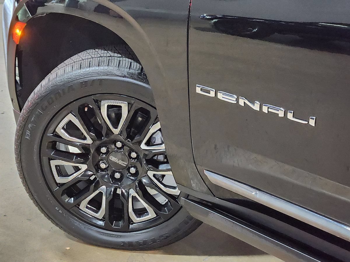 Used 2023 GMC Yukon Denali Ultimate AWD/4WD image 23