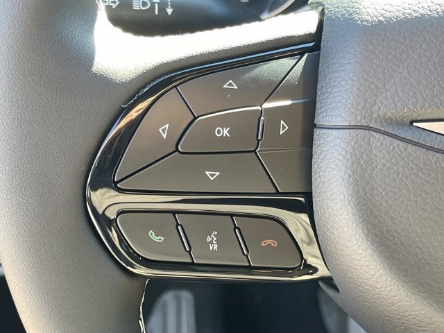 New 2027 Chrysler Pacifica Limited FWD image 33