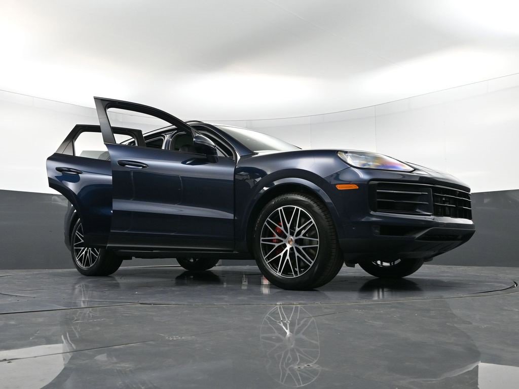 New 2026 Porsche Cayenne S image 37