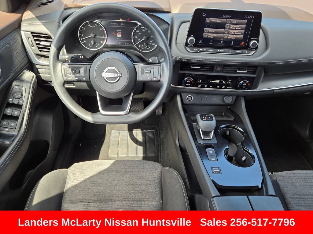 Used 2023 Nissan Rogue SV FWD image 15