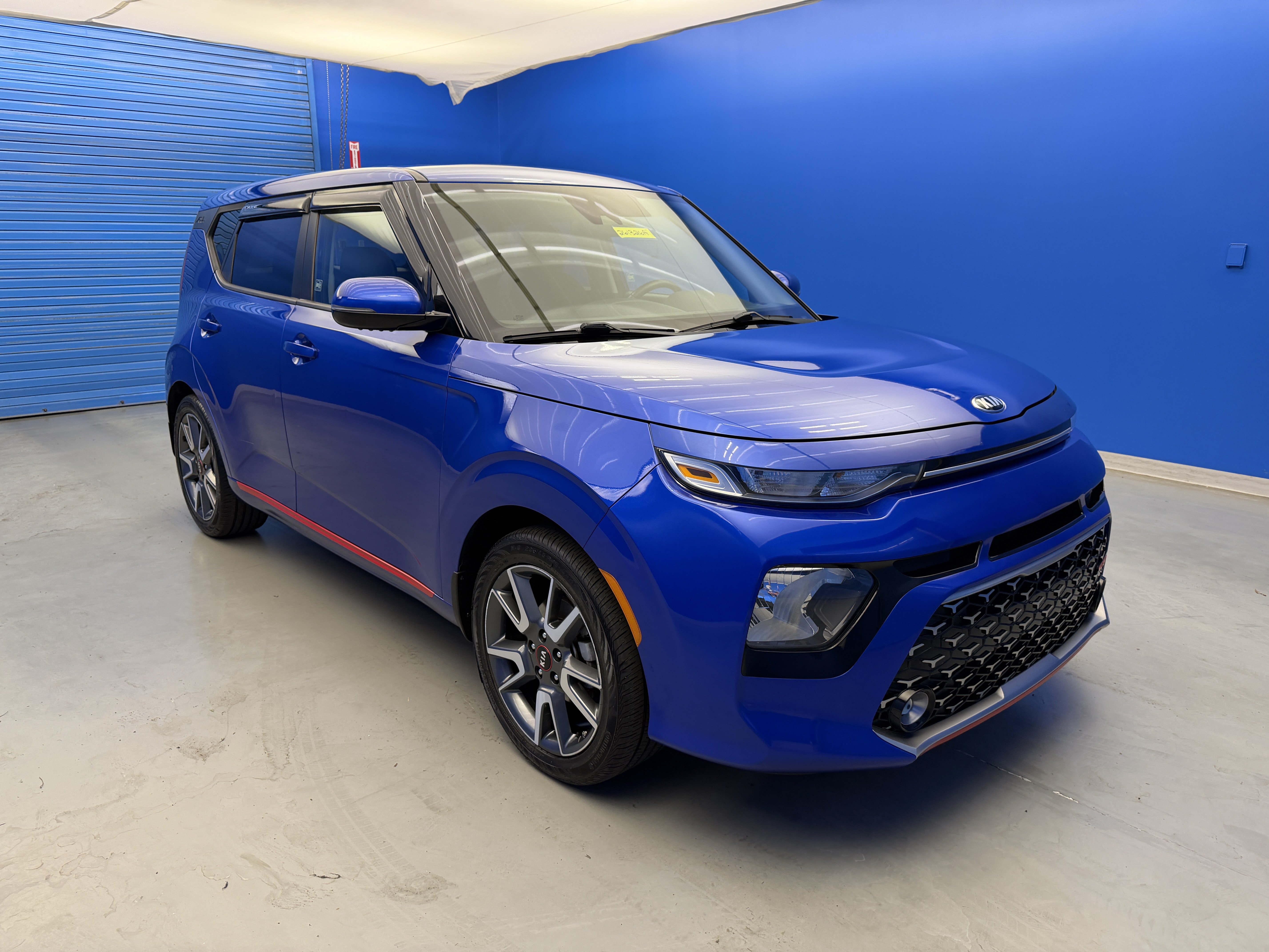 Used 2021 Kia Soul GT-Line FWD image 2
