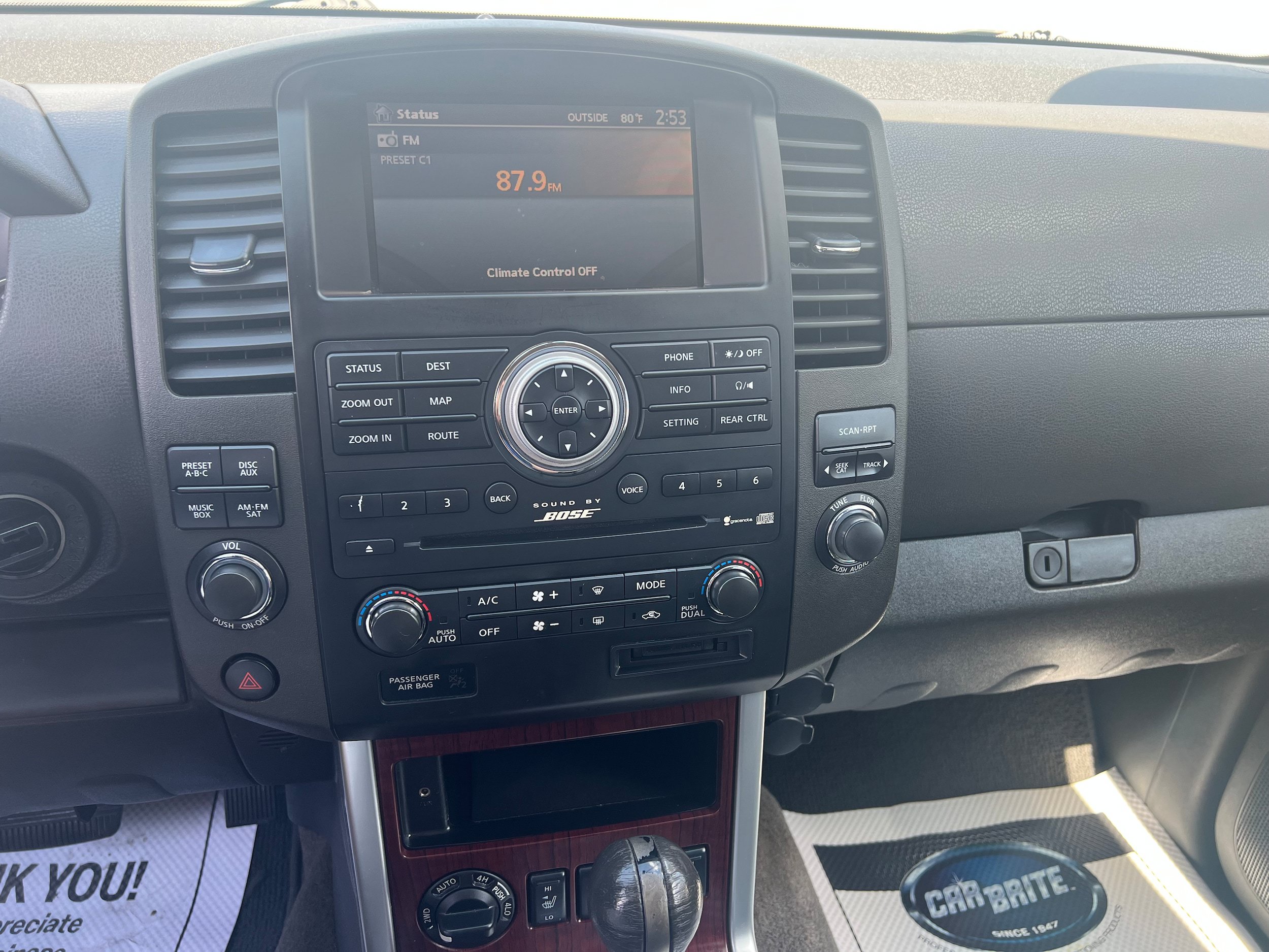 Used 2011 Nissan Pathfinder LE w/ Navigation Pkg AWD/4WD image 16