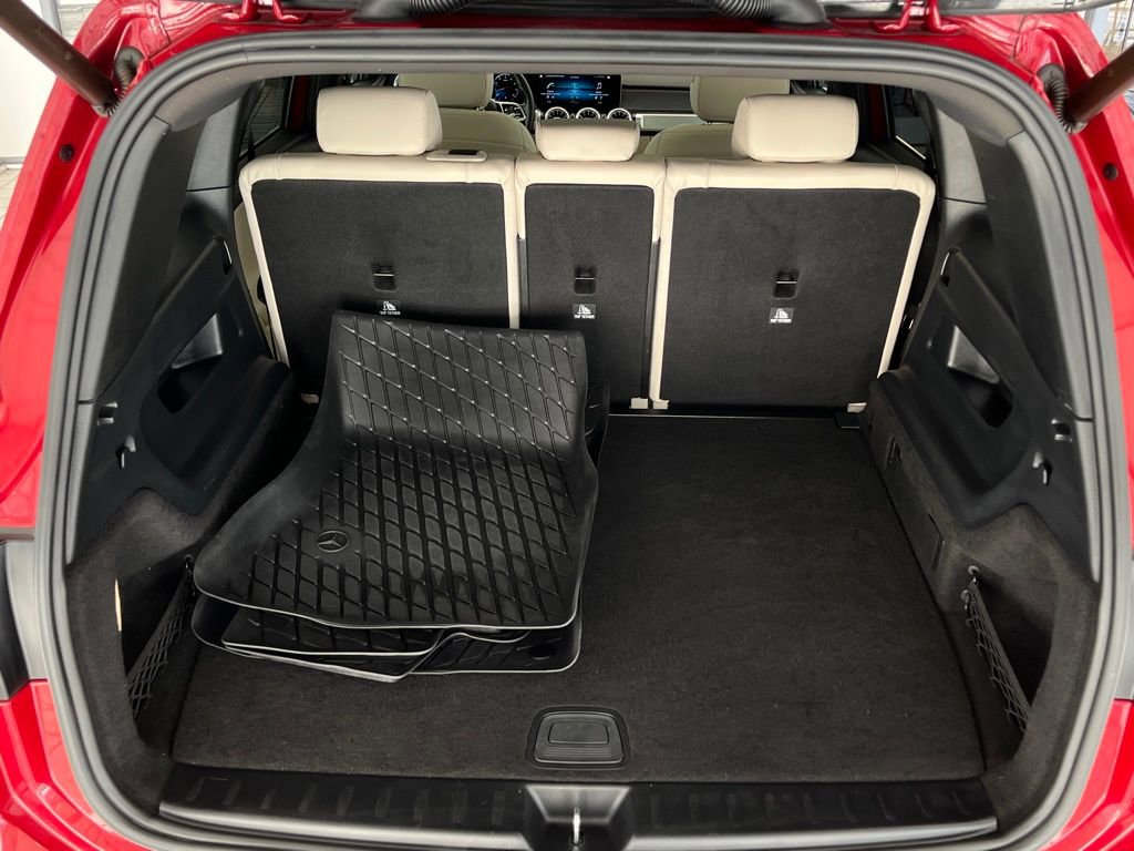 Used 2021 Mercedes-Benz GLB 250 4MATIC image 29