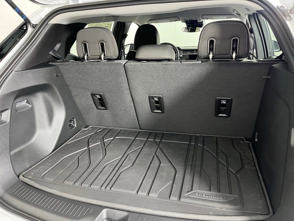 New 2027 Chevrolet Bolt LT w/ LPO, All-Weather Package FWD image 19