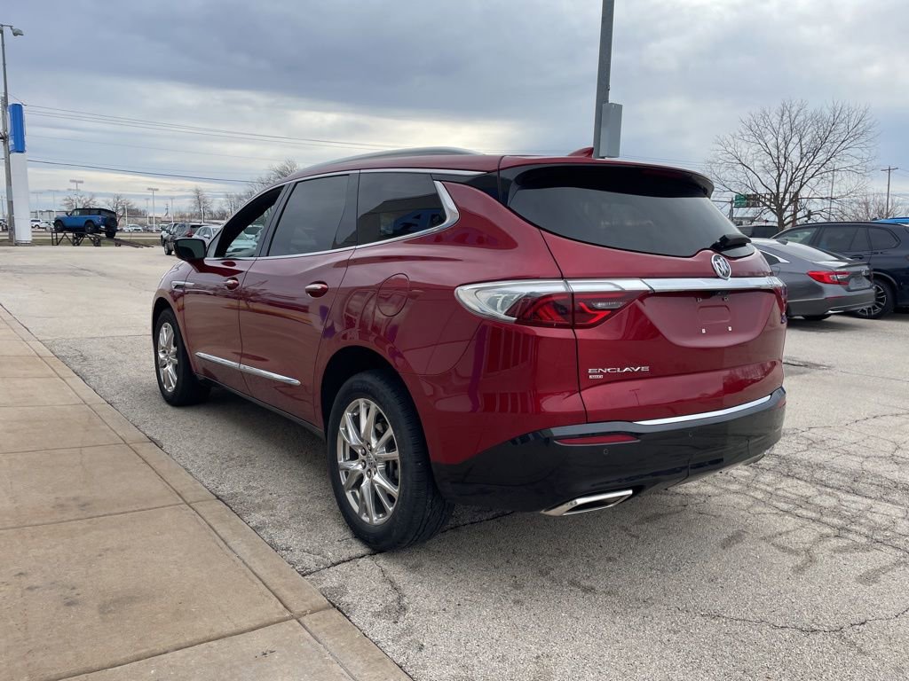 Used 2024 Buick Enclave Premium w/ Experience Buick Package image 7