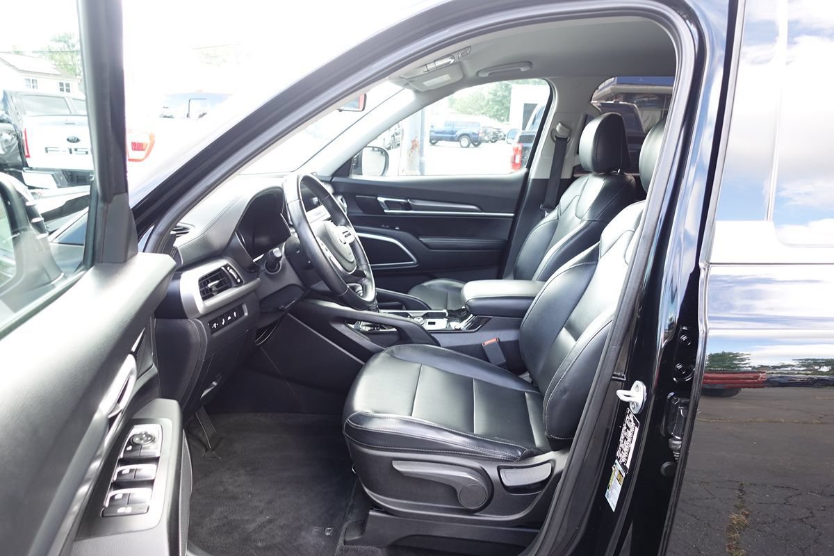 Used 2020 Kia Telluride LX AWD/4WD image 18