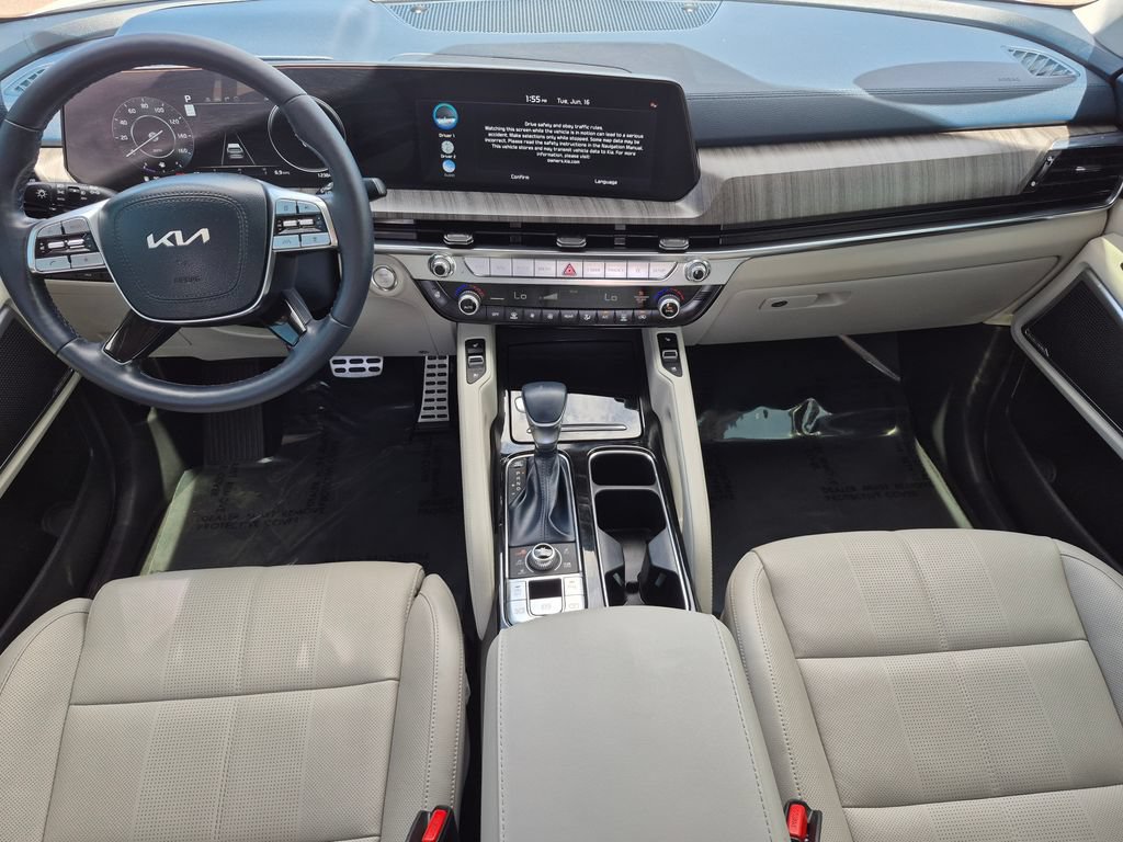Certified 2025 Kia Telluride SX w/ SX Captain's Chair Package AWD/4WD image 15