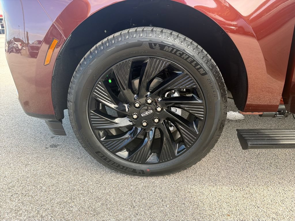 New 2027 Lincoln Navigator L Reserve w/ Jet Appearance Package AWD/4WD image 12