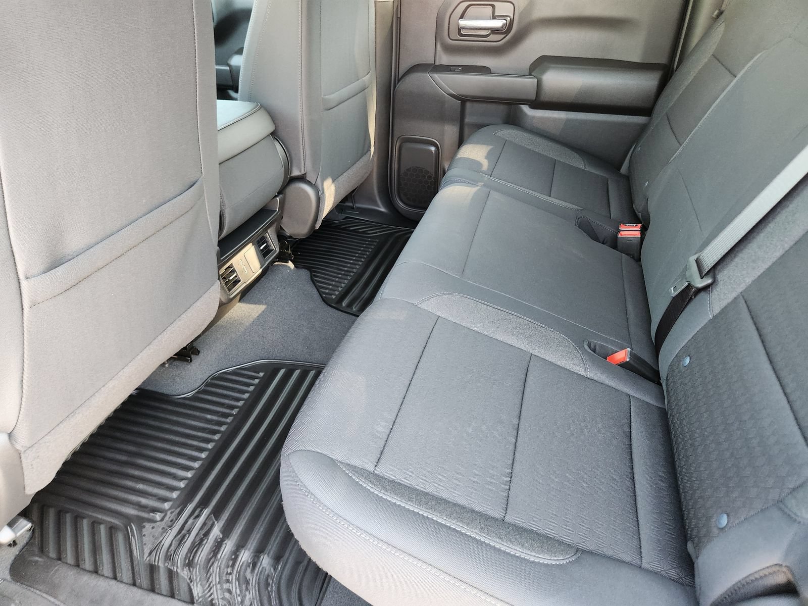 New 2026 Chevrolet Silverado 1500 Custom w/ LPO, Dark Essentials Package RWD image 24
